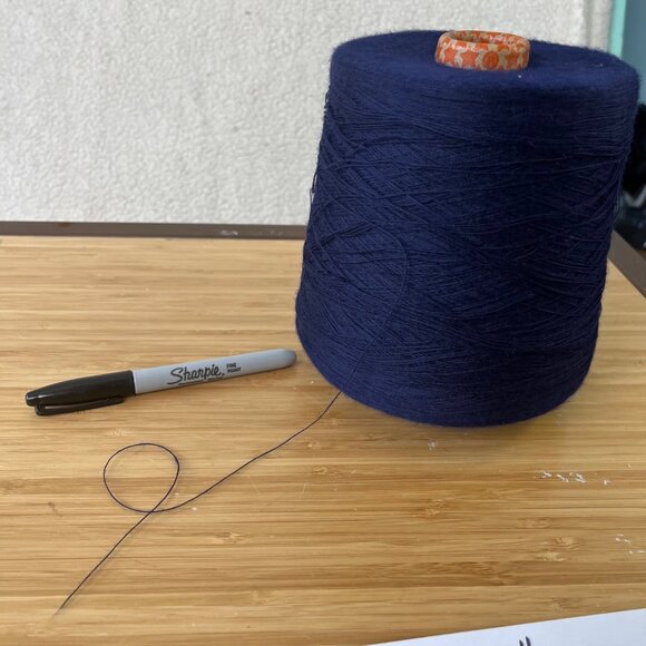 Sunbrella Captain Navy Thread Cone For Sewing & Upholstery 2012 1 lb. 14 oz - Picture 6 of 6